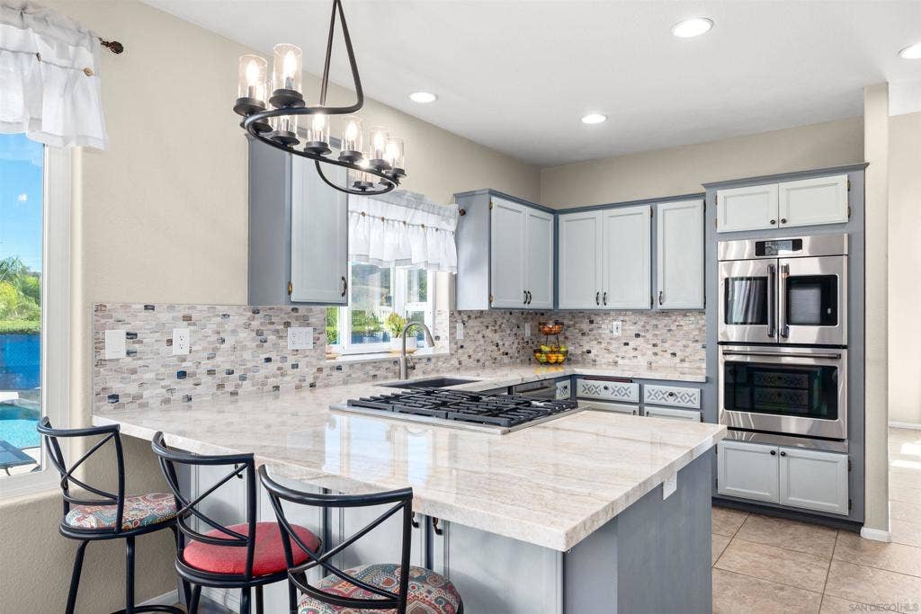 13654 Summer Glen Vista, El Cajon, CA 92021 13654 Summer Glen Vista, El Cajon, CA 92021