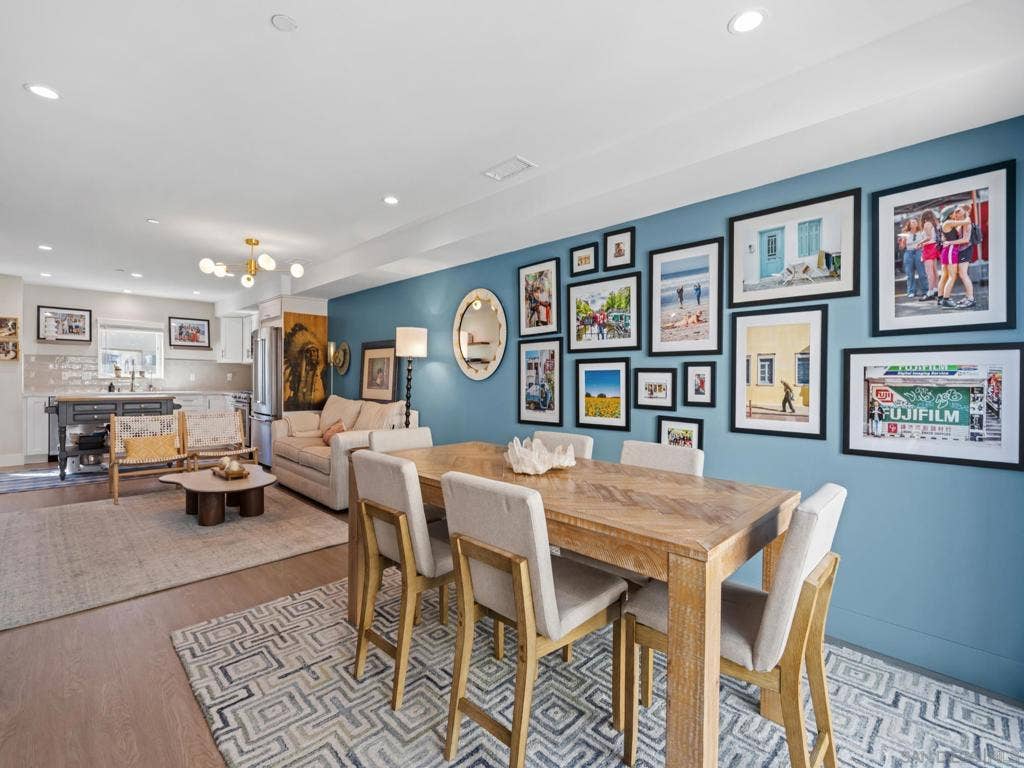 1952 Hornblend St, #6, San Diego, CA 92109