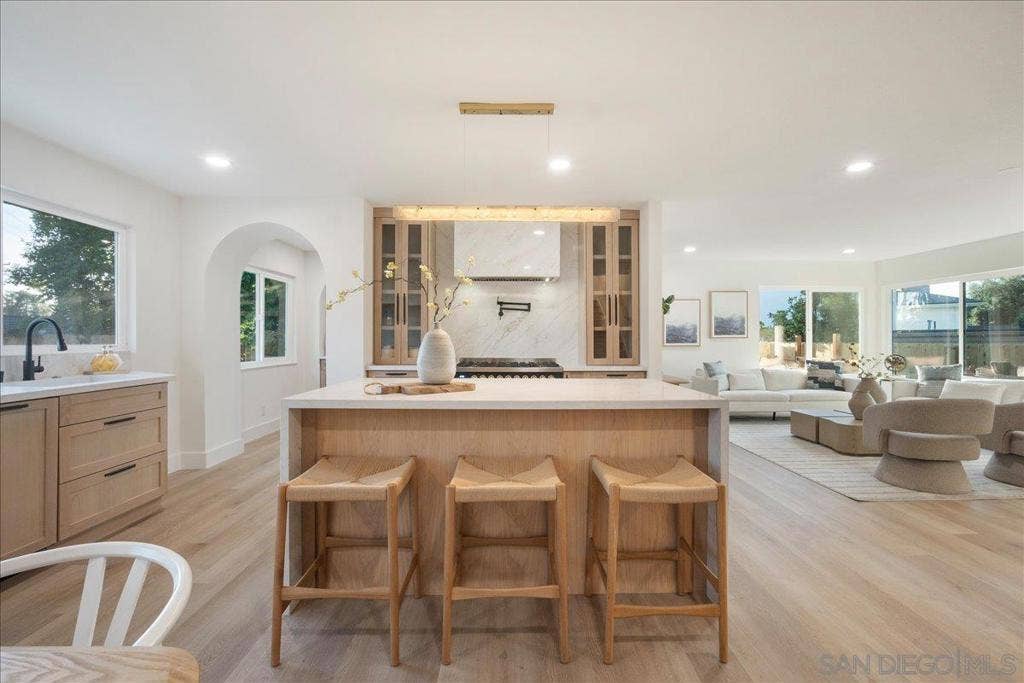 6268 Lance Place, San Diego, CA 92120 6268 Lance Place, San Diego, CA 92120