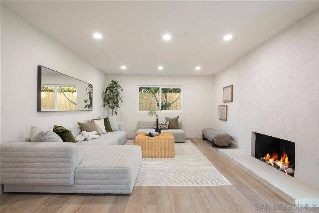 6268 Lance Place, San Diego, CA 92120 6268 Lance Place, San Diego, CA 92120