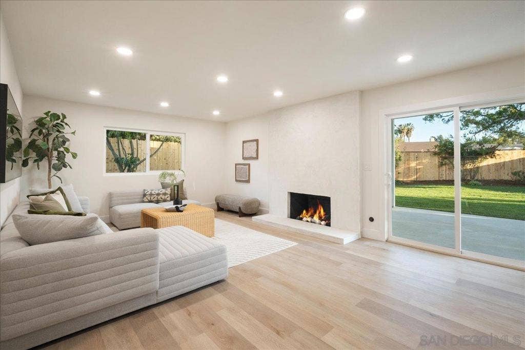 6268 Lance Place, San Diego, CA 92120 6268 Lance Place, San Diego, CA 92120