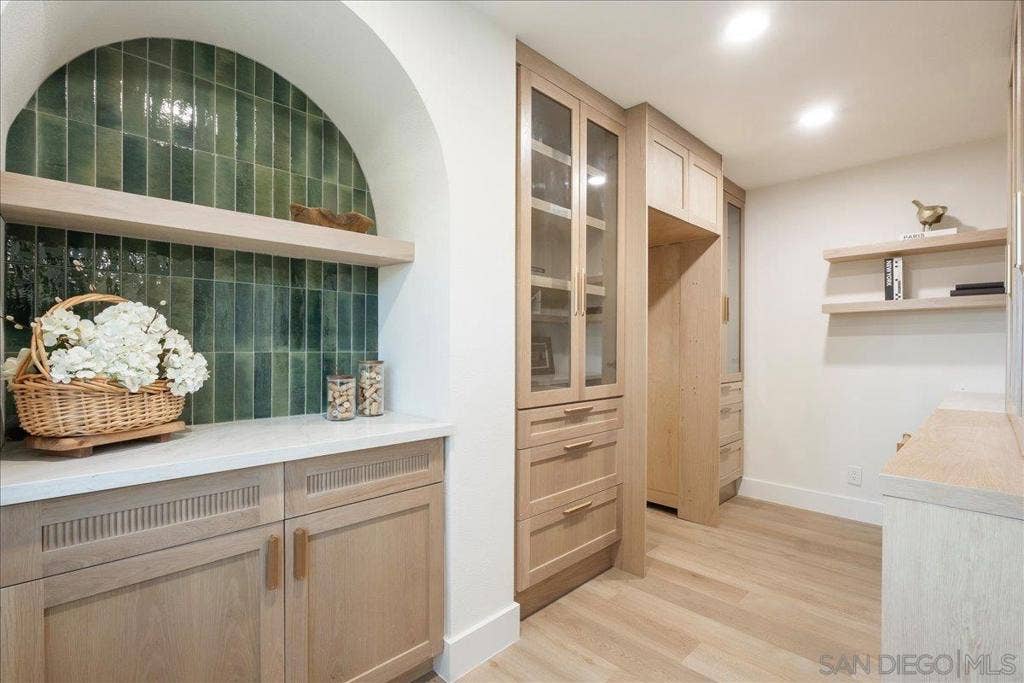 6268 Lance Place, San Diego, CA 92120 6268 Lance Place, San Diego, CA 92120