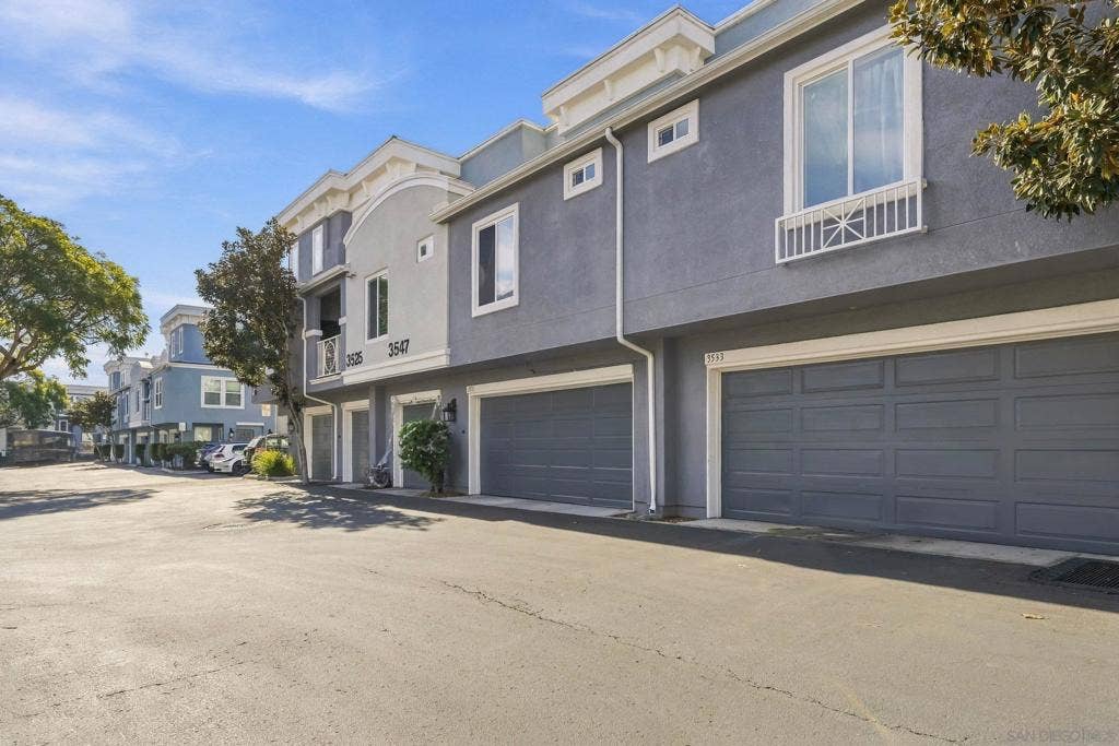 3531 Sandcastle Ln, San Diego, CA 92110 3531 Sandcastle Ln, San Diego, CA 92110