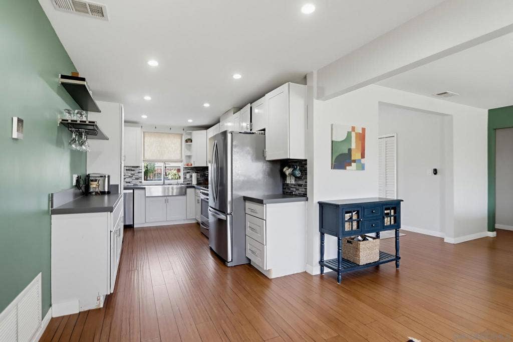 1166 16th, San Diego, CA 92154 1166 16th, San Diego, CA 92154