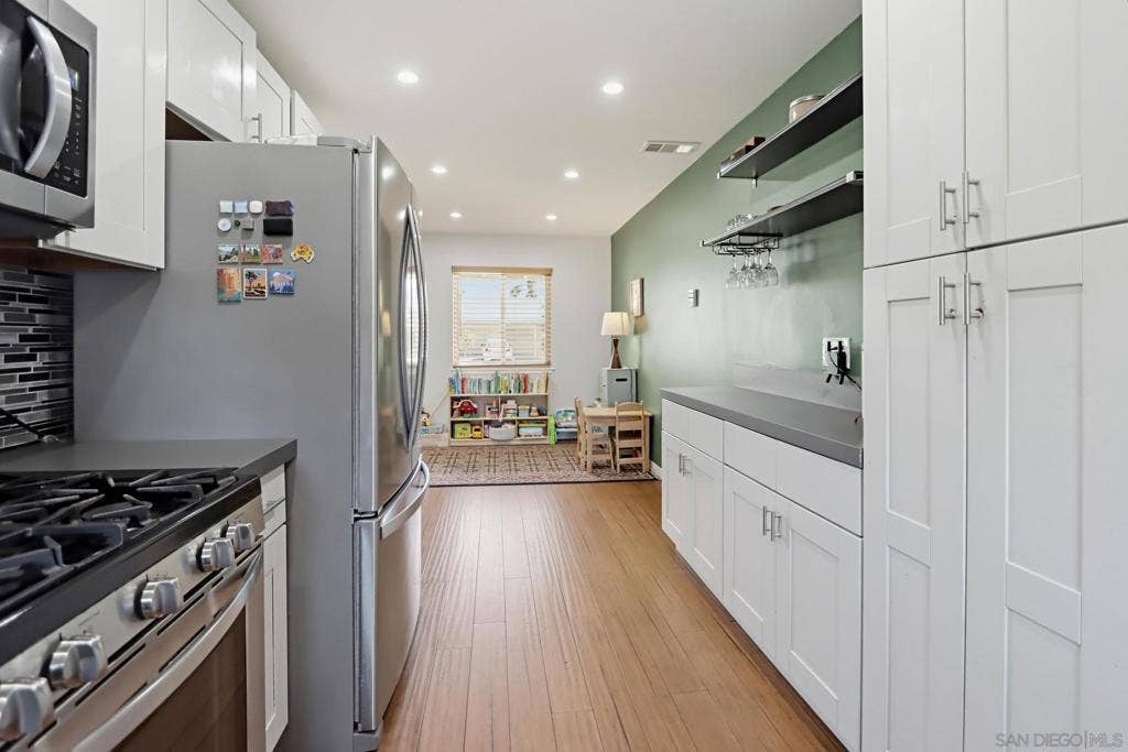 1166 16th, San Diego, CA 92154 1166 16th, San Diego, CA 92154