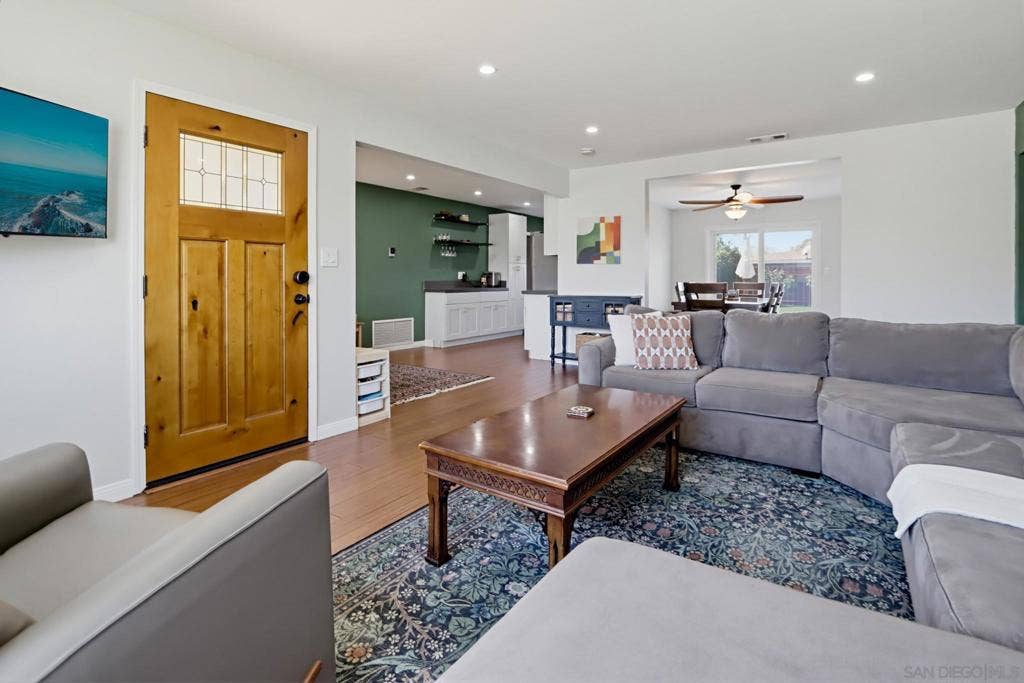 1166 16th, San Diego, CA 92154 1166 16th, San Diego, CA 92154