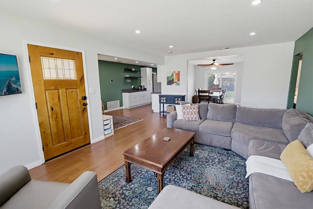 1166 16th, San Diego, CA 92154 1166 16th, San Diego, CA 92154