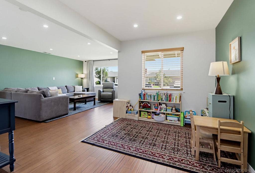 1166 16th, San Diego, CA 92154 1166 16th, San Diego, CA 92154