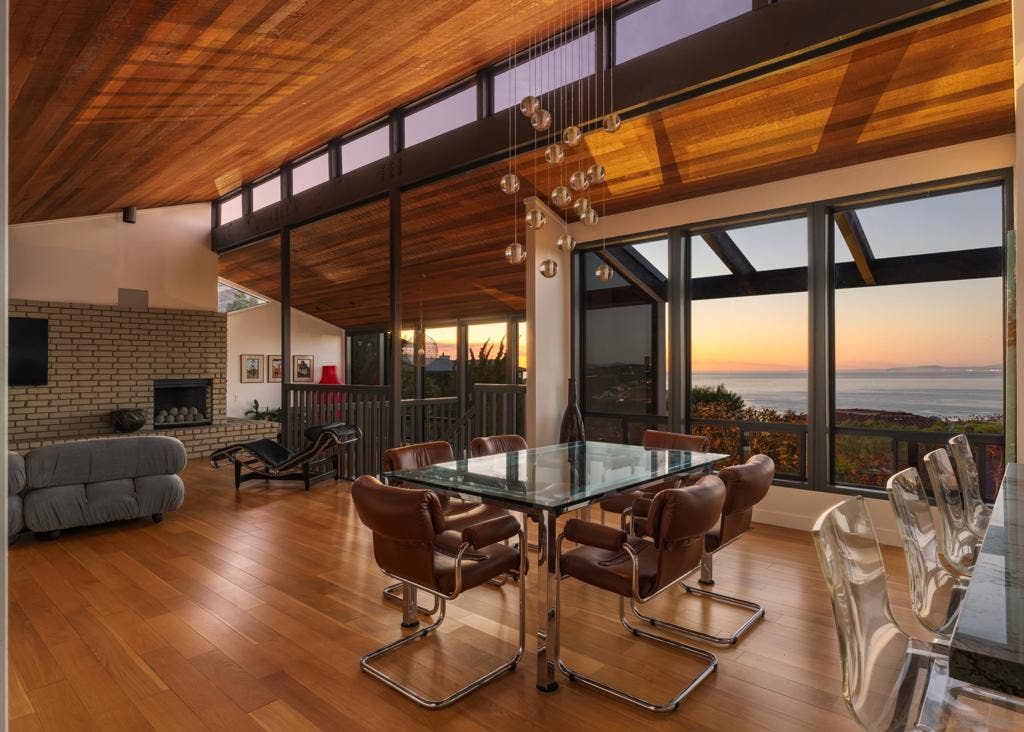 2551 Via Viesta, La Jolla, CA 92037 2551 Via Viesta, La Jolla, CA 92037