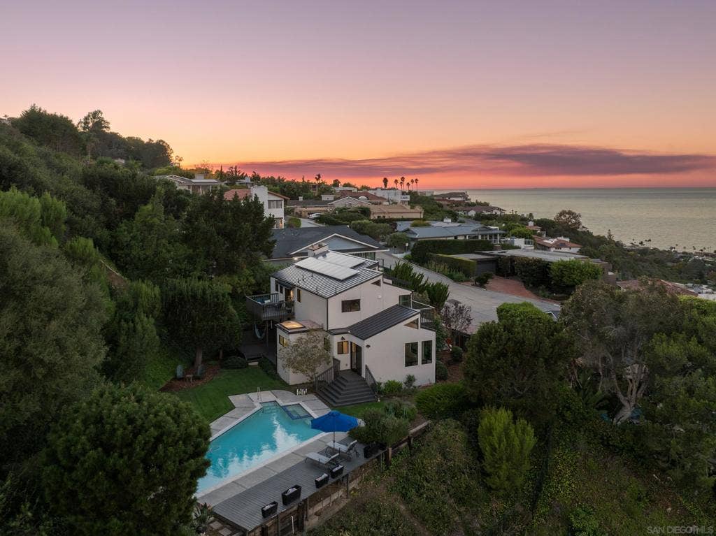2551 Via Viesta, La Jolla, CA 92037 2551 Via Viesta, La Jolla, CA 92037