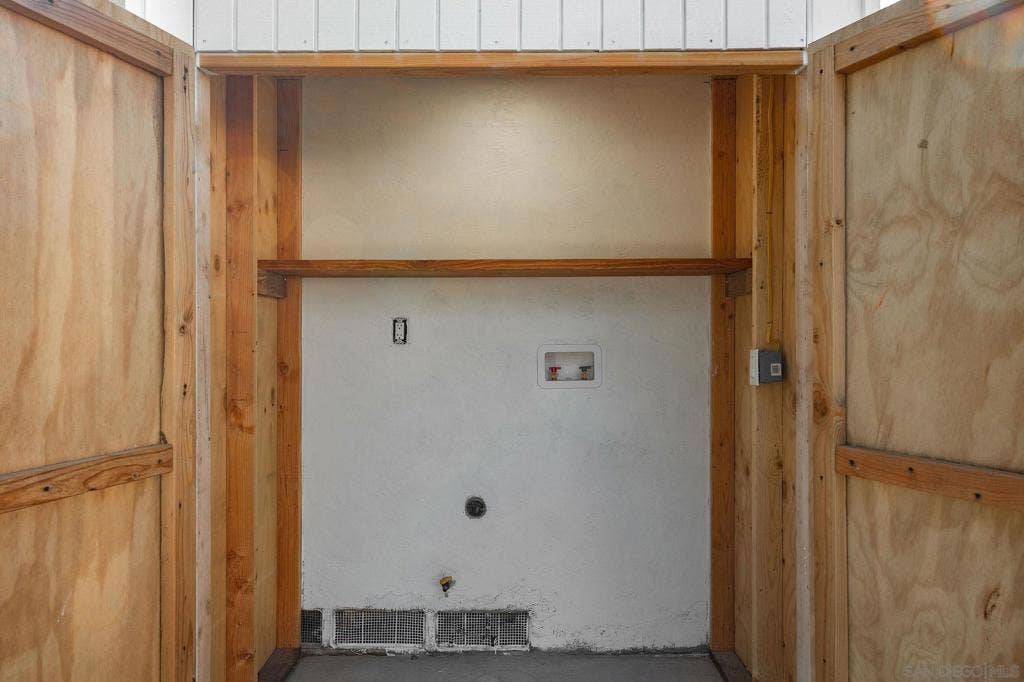 6344 WUNDERLIN AVE, San Diego, CA 92114 6344 WUNDERLIN AVE, San Diego, CA 92114