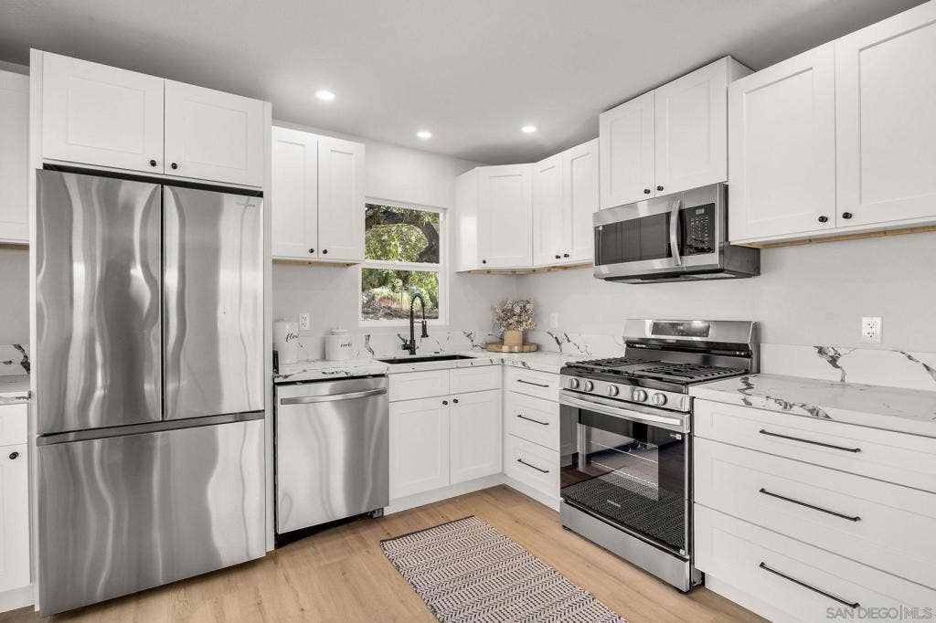 6344 WUNDERLIN AVE, San Diego, CA 92114 6344 WUNDERLIN AVE, San Diego, CA 92114
