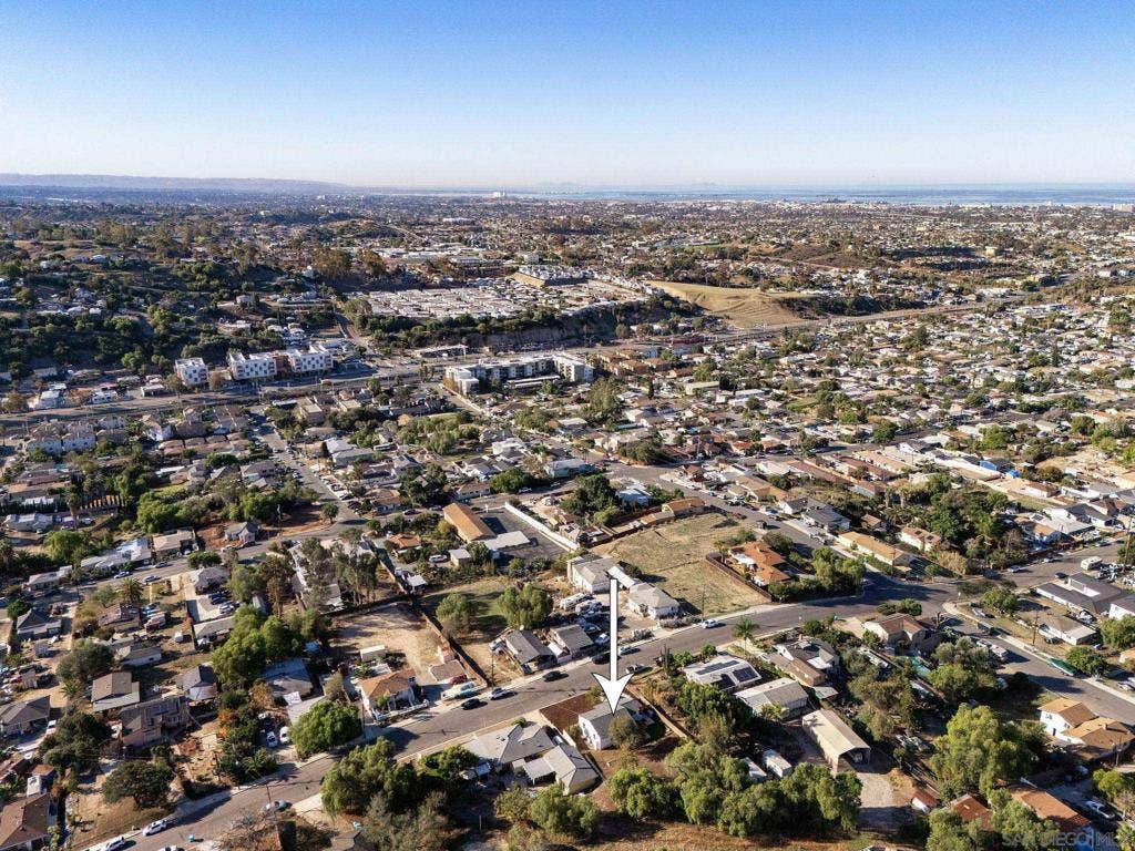 6344 WUNDERLIN AVE, San Diego, CA 92114 6344 WUNDERLIN AVE, San Diego, CA 92114