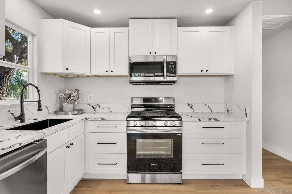6344 WUNDERLIN AVE, San Diego, CA 92114 6344 WUNDERLIN AVE, San Diego, CA 92114