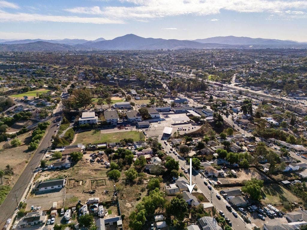 6344 WUNDERLIN AVE, San Diego, CA 92114 6344 WUNDERLIN AVE, San Diego, CA 92114
