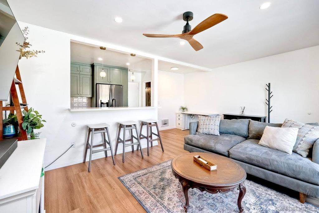 4230 Copeland Avenue, Unit #6, San Diego, CA 92105 4230 Copeland Avenue, Unit #6, San Diego, CA 92105