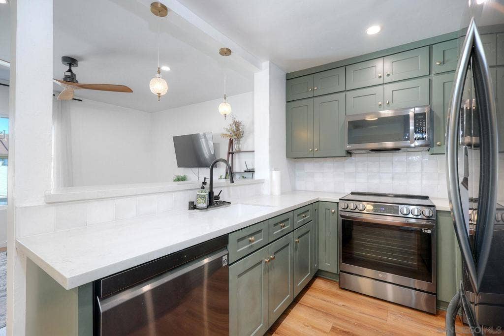 4230 Copeland Avenue, Unit #6, San Diego, CA 92105 4230 Copeland Avenue, Unit #6, San Diego, CA 92105