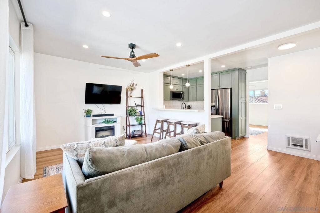 4230 Copeland Avenue, Unit #6, San Diego, CA 92105 4230 Copeland Avenue, Unit #6, San Diego, CA 92105