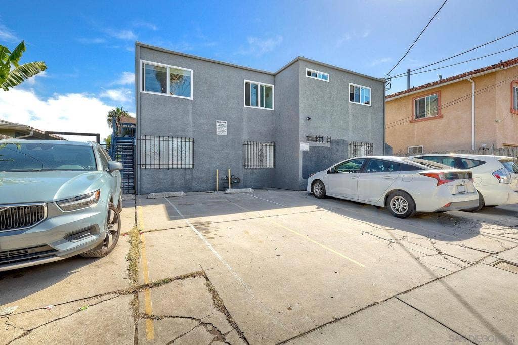 4230 Copeland Avenue, Unit #6, San Diego, CA 92105 4230 Copeland Avenue, Unit #6, San Diego, CA 92105