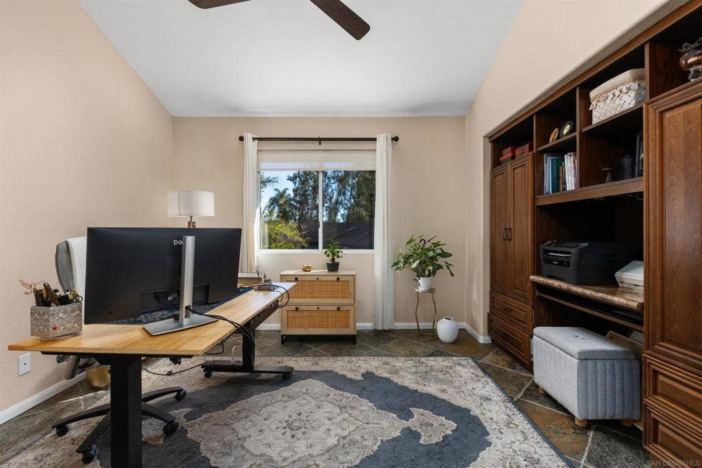 25790 Forest Dr, Escondido, CA 92026