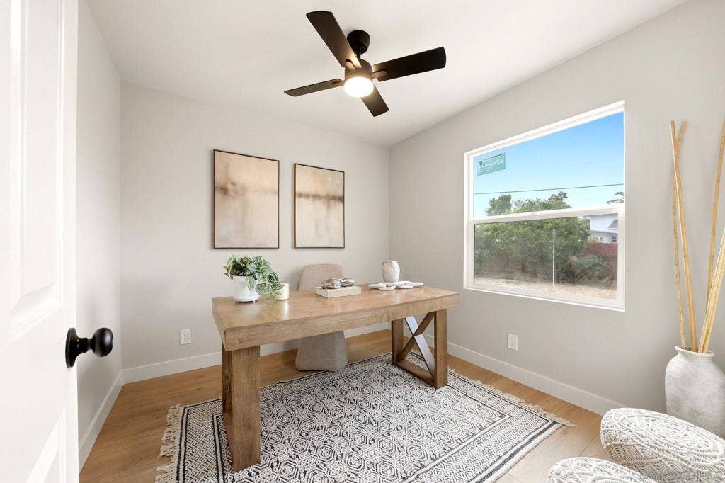 132 F St, Chula Vista, CA 91910 Den