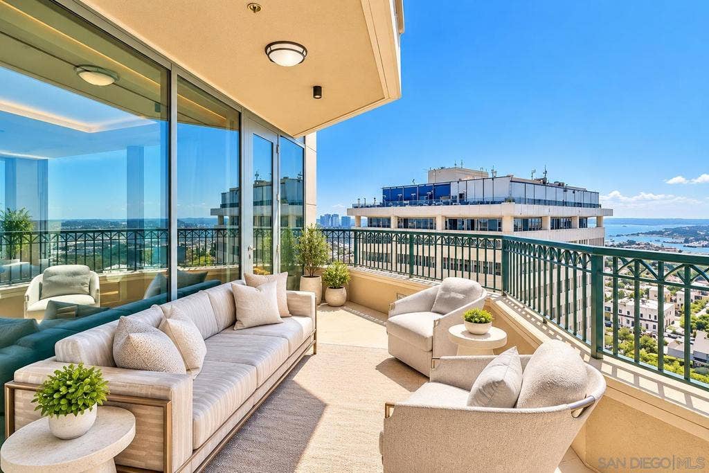 2500 Sixth Ave, #Penthouse 4, San Diego, CA 92103 2500 Sixth Ave, #Penthouse 4, San Diego, CA 92103