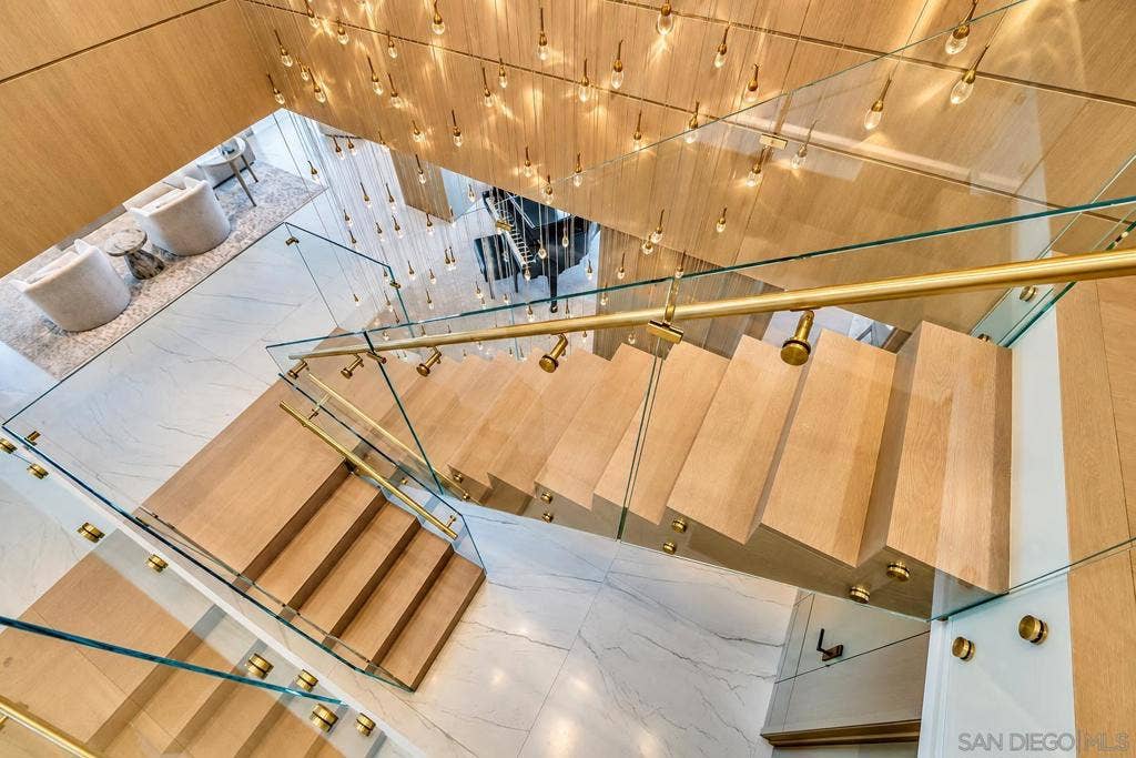 2500 Sixth Ave, #Penthouse 4, San Diego, CA 92103 2500 Sixth Ave, #Penthouse 4, San Diego, CA 92103
