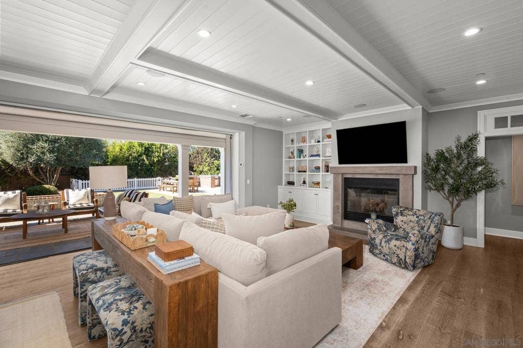 750 Country Club Ln, Coronado, CA 92118 750 Country Club Ln, Coronado, CA 92118