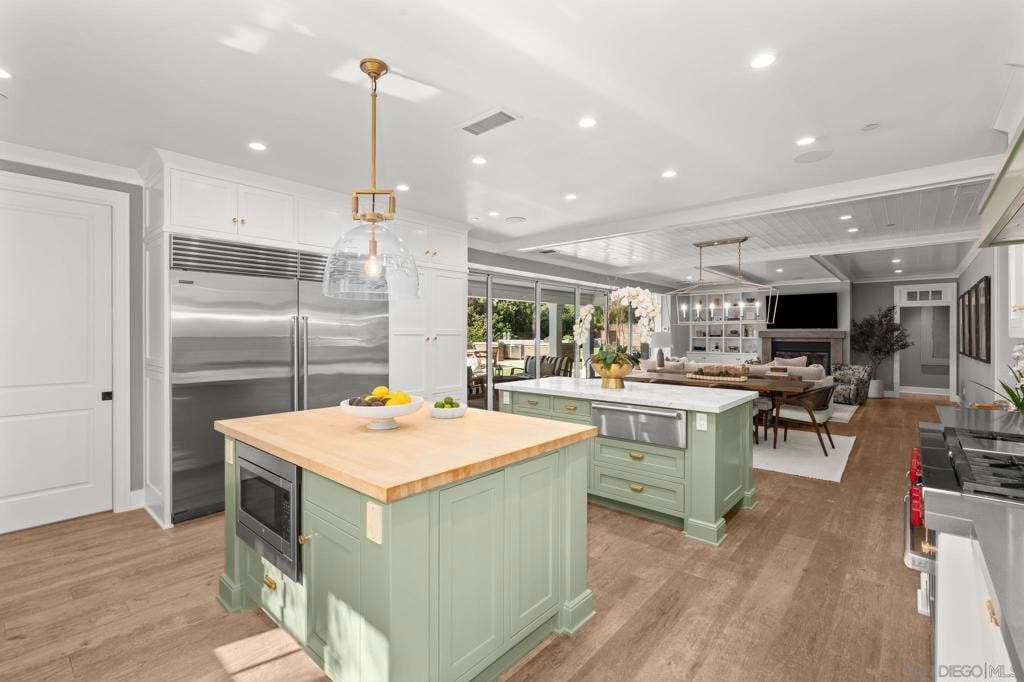 750 Country Club Ln, Coronado, CA 92118 750 Country Club Ln, Coronado, CA 92118