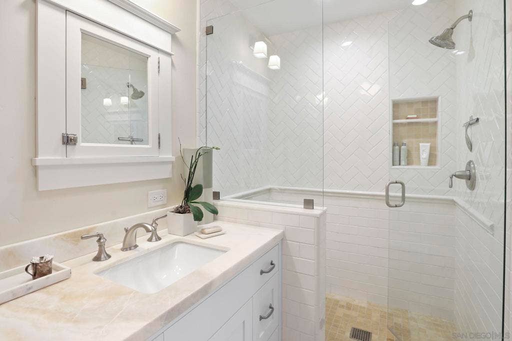 1437 Virginia Way, La Jolla, CA 92037 1437 Virginia Way, La Jolla, CA 92037