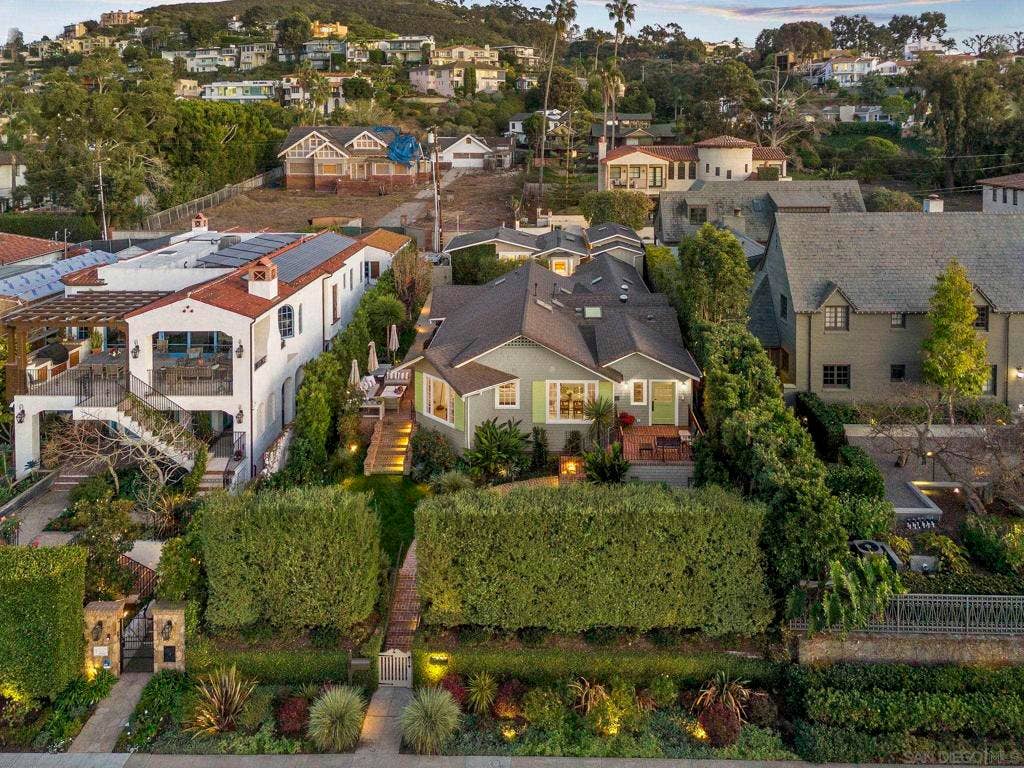 1437 Virginia Way, La Jolla, CA 92037 1437 Virginia Way, La Jolla, CA 92037