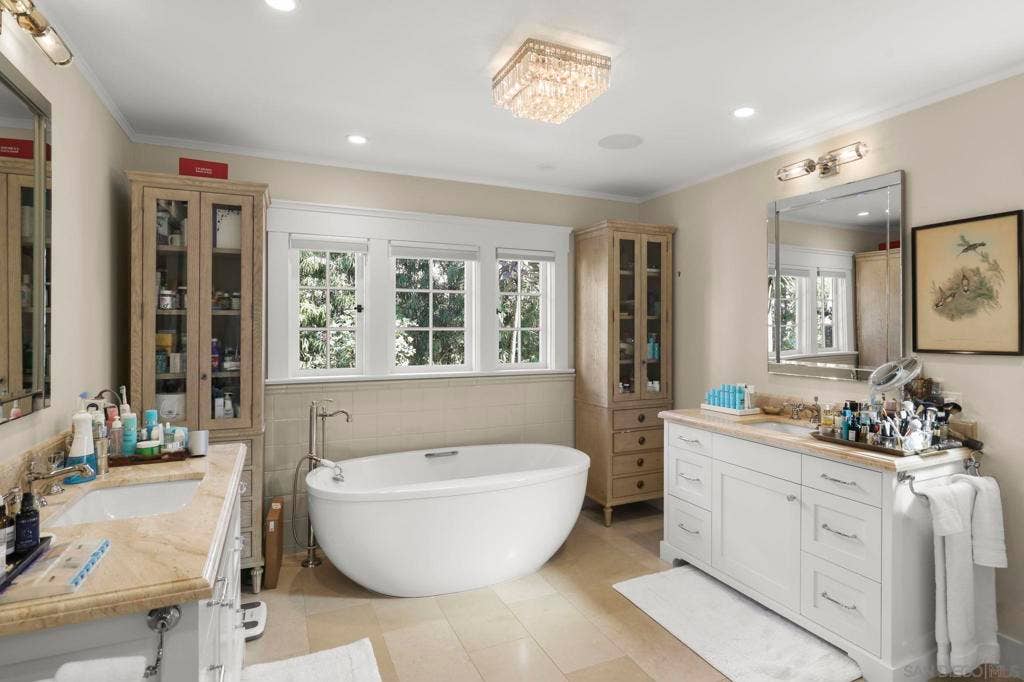 1437 Virginia Way, La Jolla, CA 92037 1437 Virginia Way, La Jolla, CA 92037
