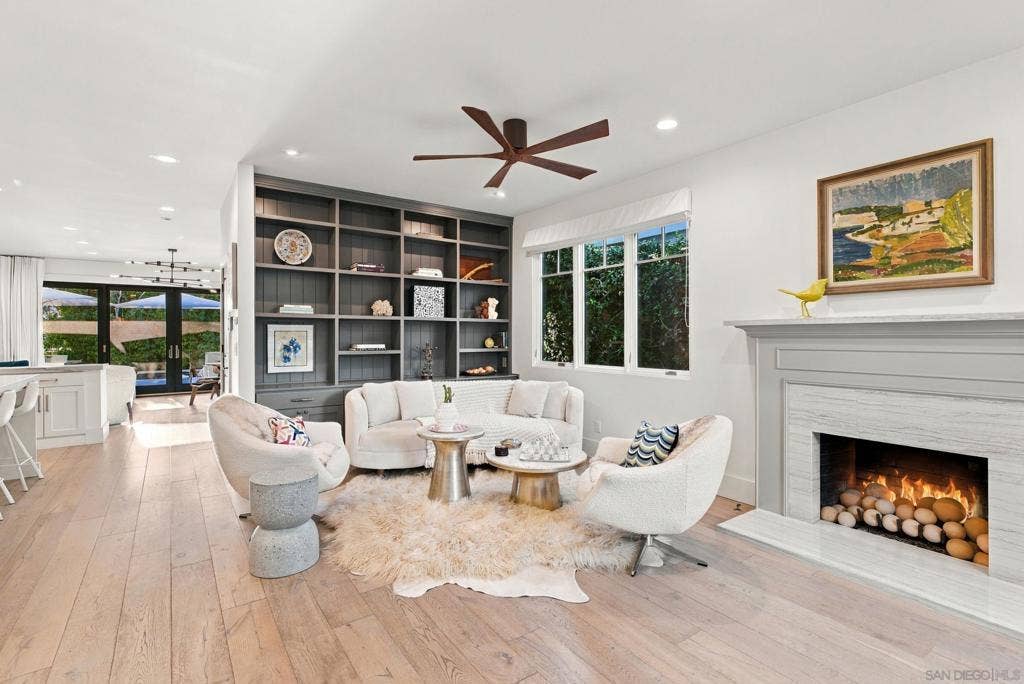 5518 Bellevue Ave, La Jolla, CA 92037 5518 Bellevue Ave, La Jolla, CA 92037