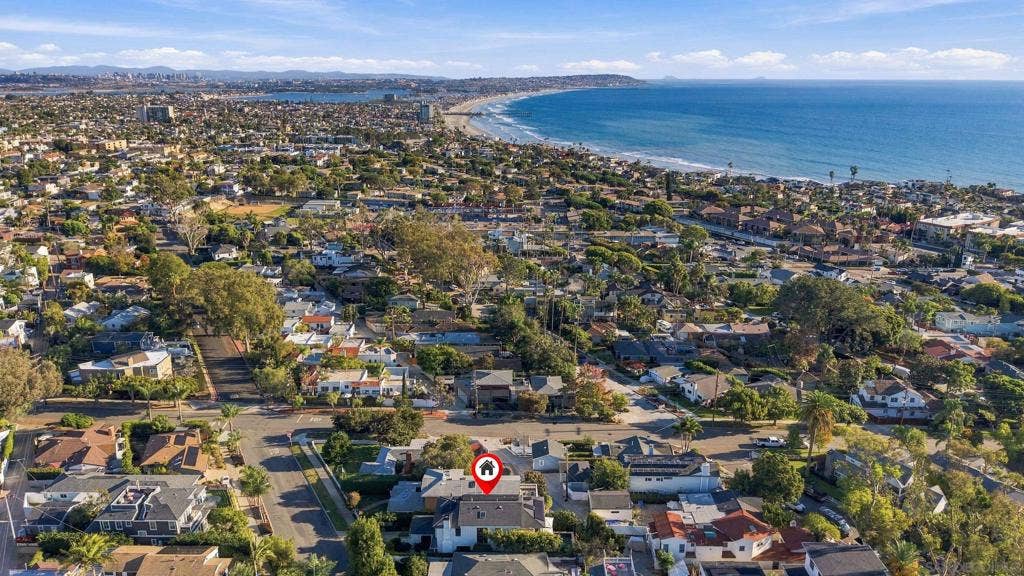 5518 Bellevue Ave, La Jolla, CA 92037 5518 Bellevue Ave, La Jolla, CA 92037