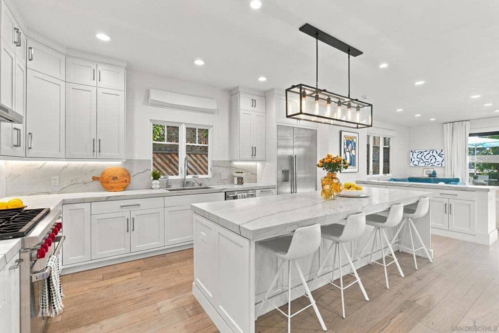 5518 Bellevue Ave, La Jolla, CA 92037 5518 Bellevue Ave, La Jolla, CA 92037