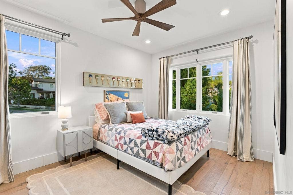 5518 Bellevue Ave, La Jolla, CA 92037 5518 Bellevue Ave, La Jolla, CA 92037