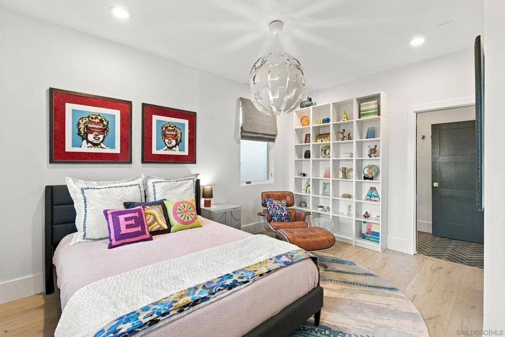 5518 Bellevue Ave, La Jolla, CA 92037 5518 Bellevue Ave, La Jolla, CA 92037