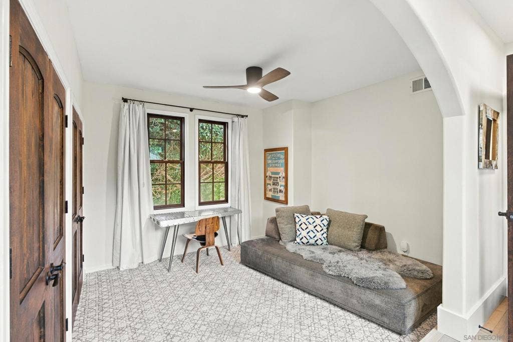 5518 Bellevue Ave, La Jolla, CA 92037 5518 Bellevue Ave, La Jolla, CA 92037