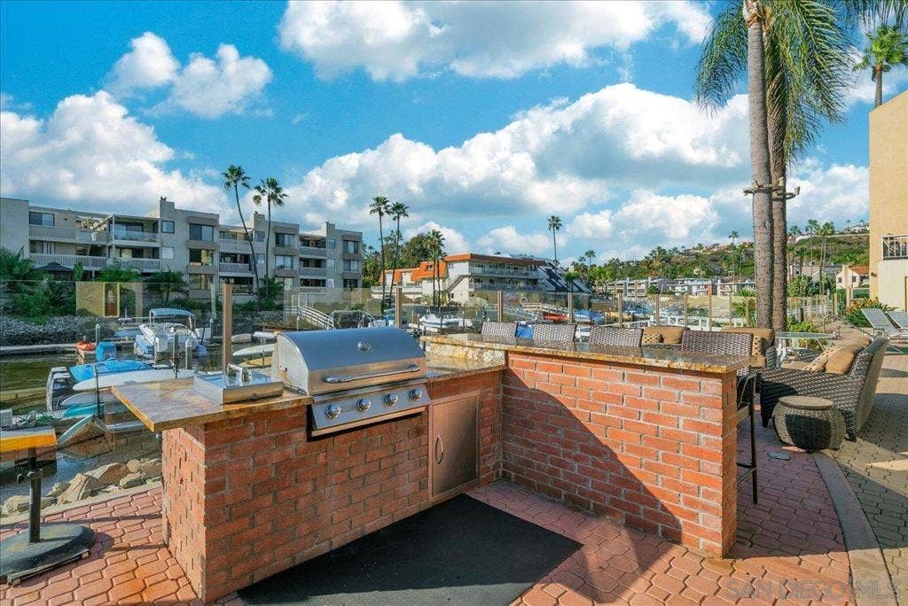 4747 Marina, #22, Carlsbad, CA 92008 4747 Marina, #22, Carlsbad, CA 92008