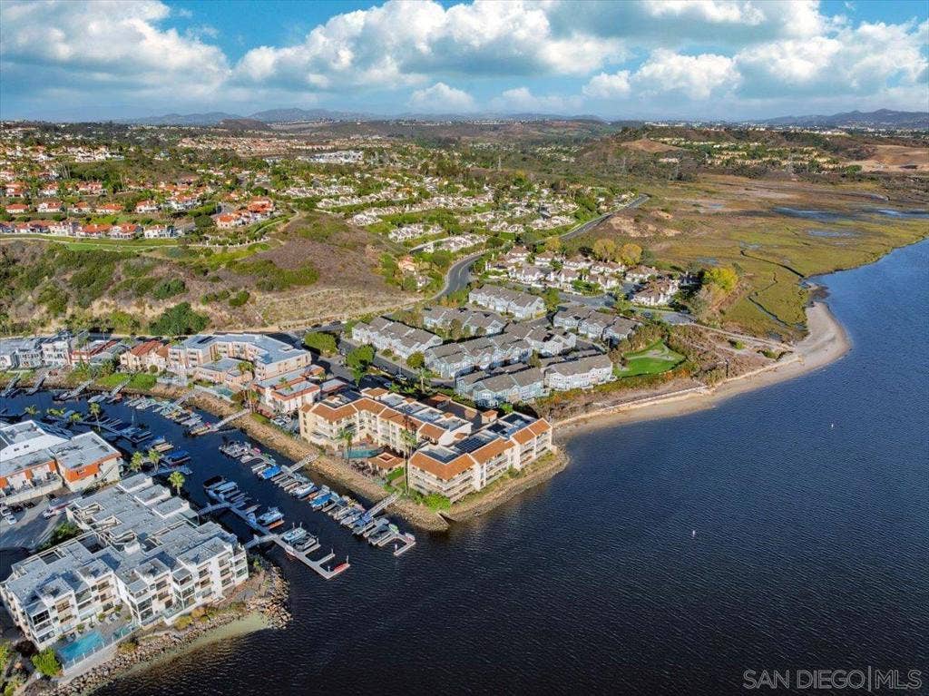 4747 Marina, #22, Carlsbad, CA 92008 4747 Marina, #22, Carlsbad, CA 92008