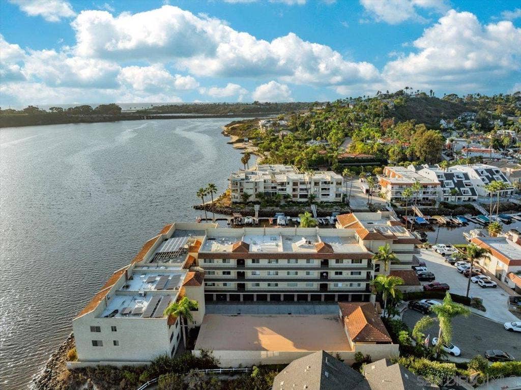 4747 Marina, #22, Carlsbad, CA 92008 4747 Marina, #22, Carlsbad, CA 92008