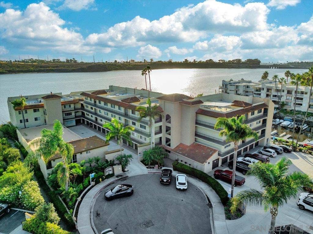 4747 Marina, #22, Carlsbad, CA 92008 4747 Marina, #22, Carlsbad, CA 92008