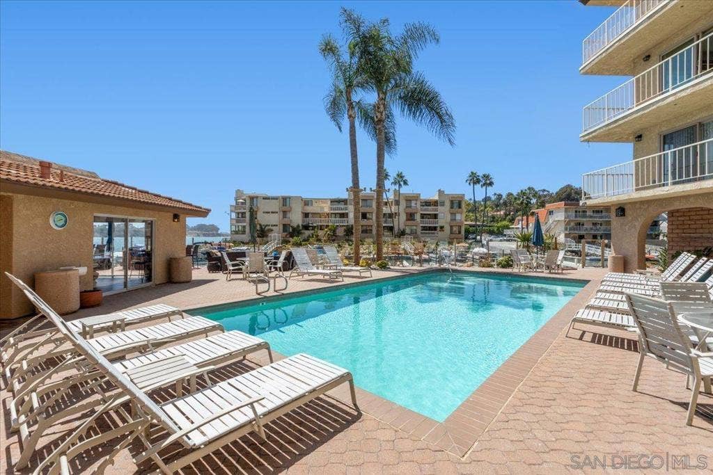 4747 Marina, #22, Carlsbad, CA 92008 4747 Marina, #22, Carlsbad, CA 92008