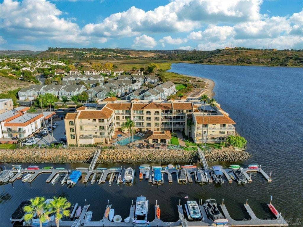 4747 Marina, #22, Carlsbad, CA 92008 4747 Marina, #22, Carlsbad, CA 92008