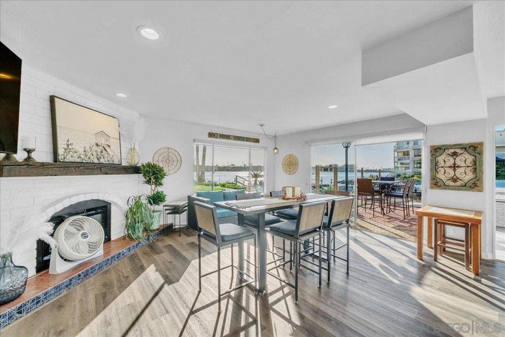 4747 Marina, #22, Carlsbad, CA 92008 4747 Marina, #22, Carlsbad, CA 92008