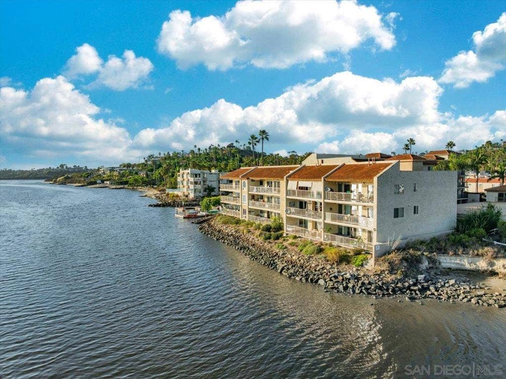 4747 Marina, #22, Carlsbad, CA 92008 4747 Marina, #22, Carlsbad, CA 92008