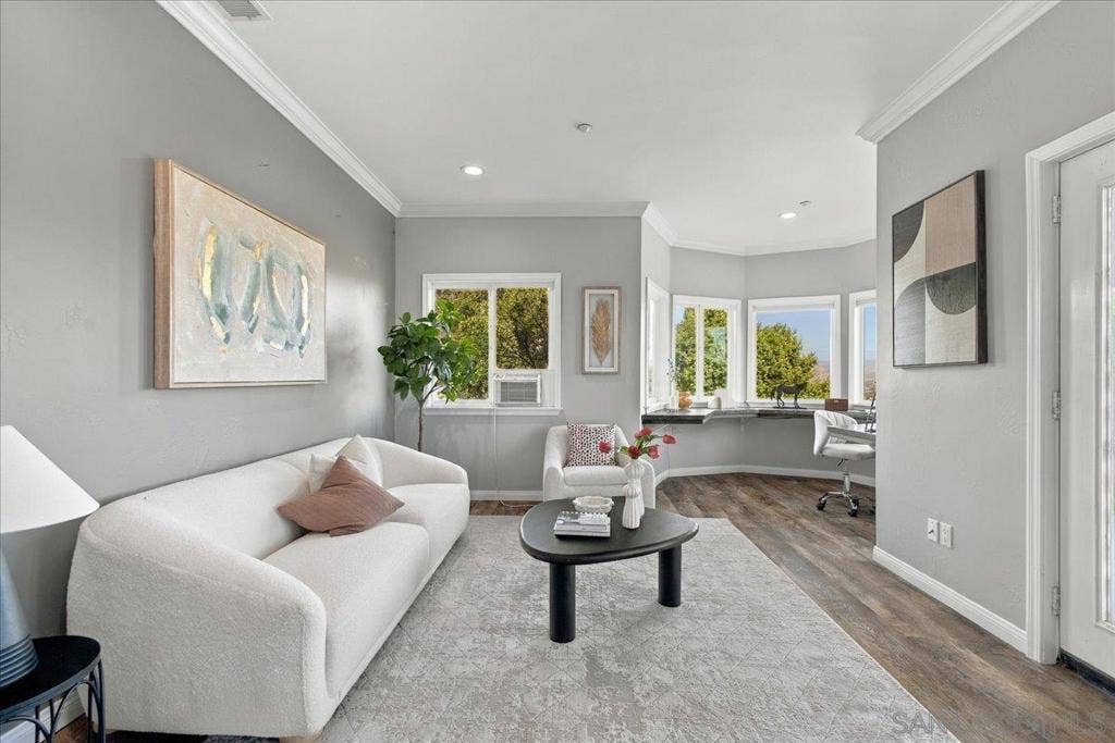 205 Highline Trail, El Cajon, CA 92021 205 Highline Trail, El Cajon, CA 92021