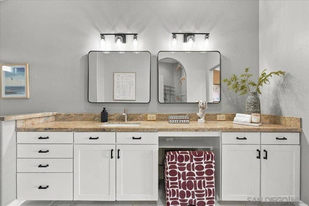 205 Highline Trail, El Cajon, CA 92021 205 Highline Trail, El Cajon, CA 92021