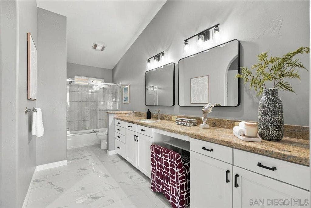 205 Highline Trail, El Cajon, CA 92021 205 Highline Trail, El Cajon, CA 92021