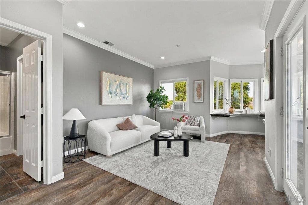 205 Highline Trail, El Cajon, CA 92021 205 Highline Trail, El Cajon, CA 92021